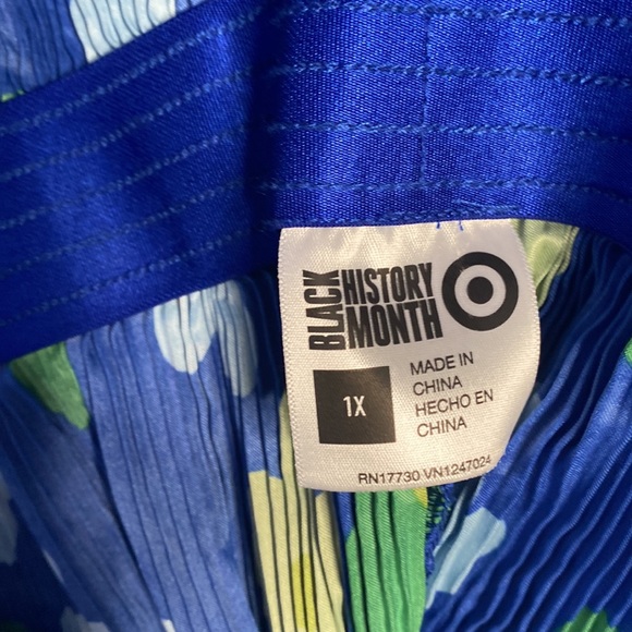 Black history month, women’s, blue wide leg floral pants, NWT - Picture 3 of 5